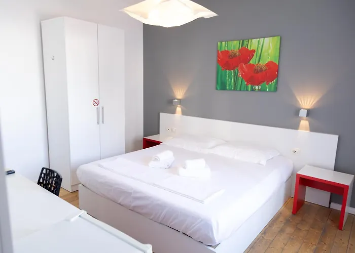 Liqeni Hotel 3*