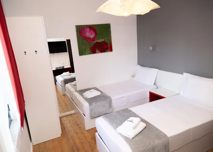 Liqeni Hotel Tirana