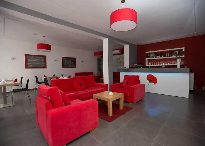 Hotel Liqeni 3*