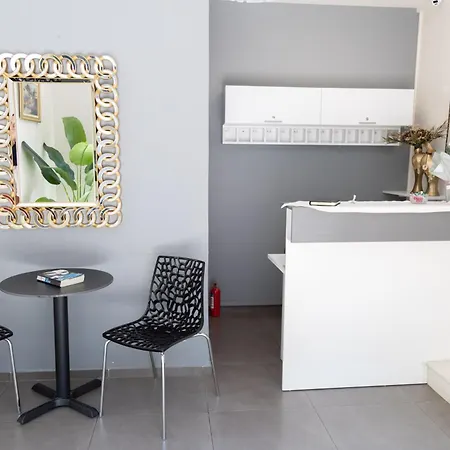 Liqeni Hotell Tirana