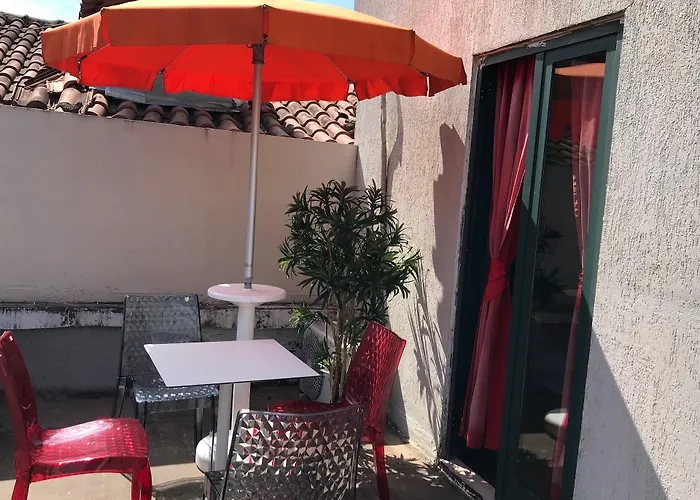 Liqeni Hotel